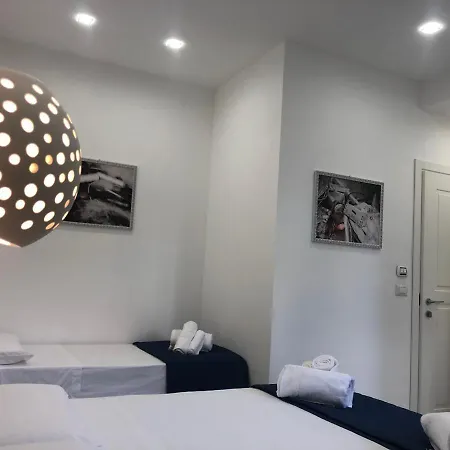 Center فندق مبيت وإفطار تروبيا