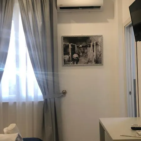 Center فندق مبيت وإفطار